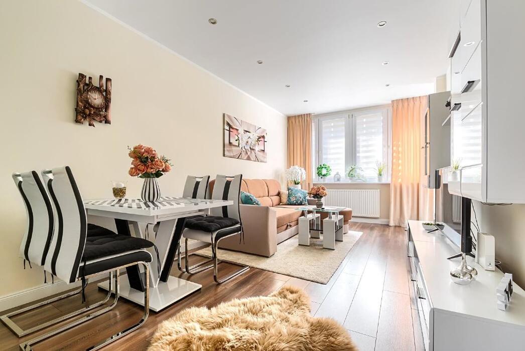 Appartement Flower Apartament City Center à Szczecin Extérieur photo
